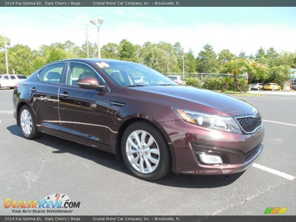 Front 3/4 View of 2014 Kia Optima EX Photo #10