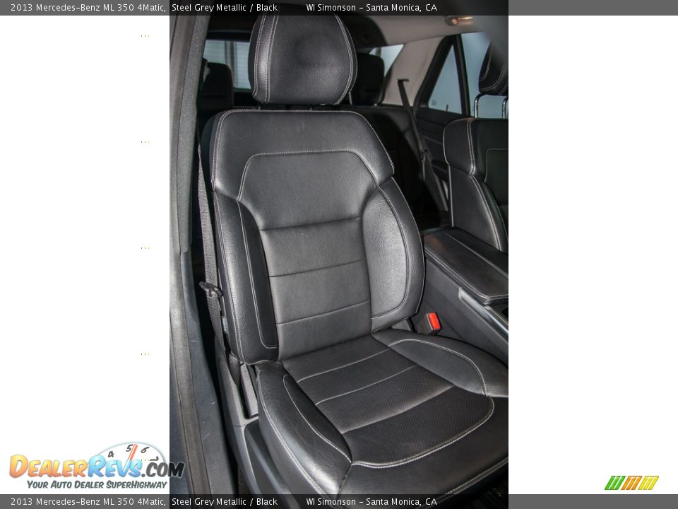 Front Seat of 2013 Mercedes-Benz ML 350 4Matic Photo #14