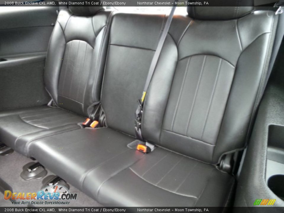 Rear Seat of 2008 Buick Enclave CXL AWD Photo #10