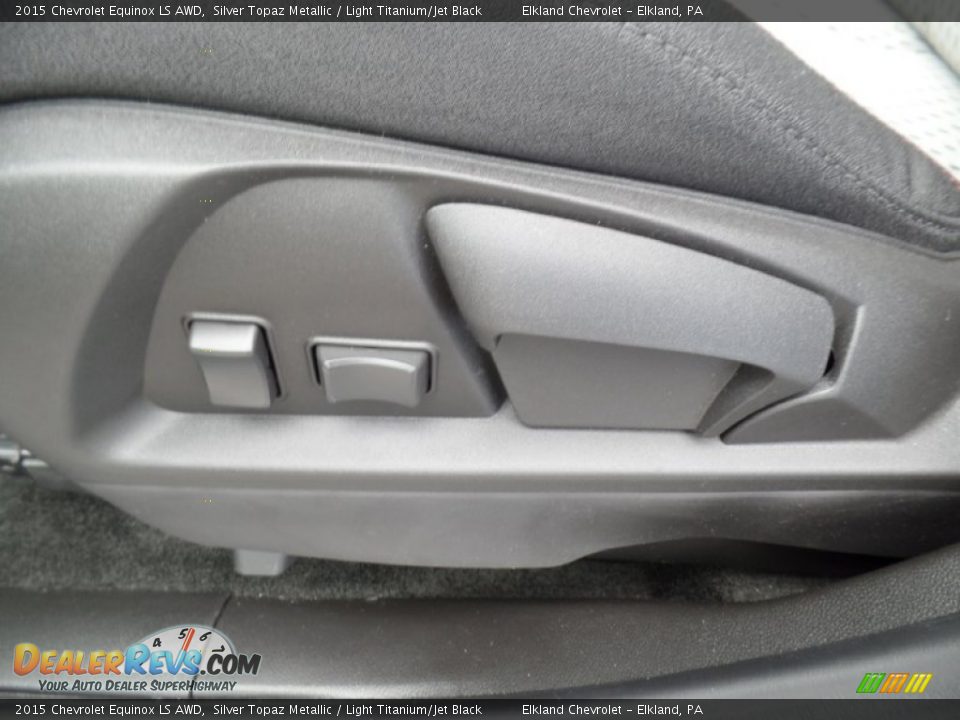 2015 Chevrolet Equinox LS AWD Silver Topaz Metallic / Light Titanium/Jet Black Photo #30