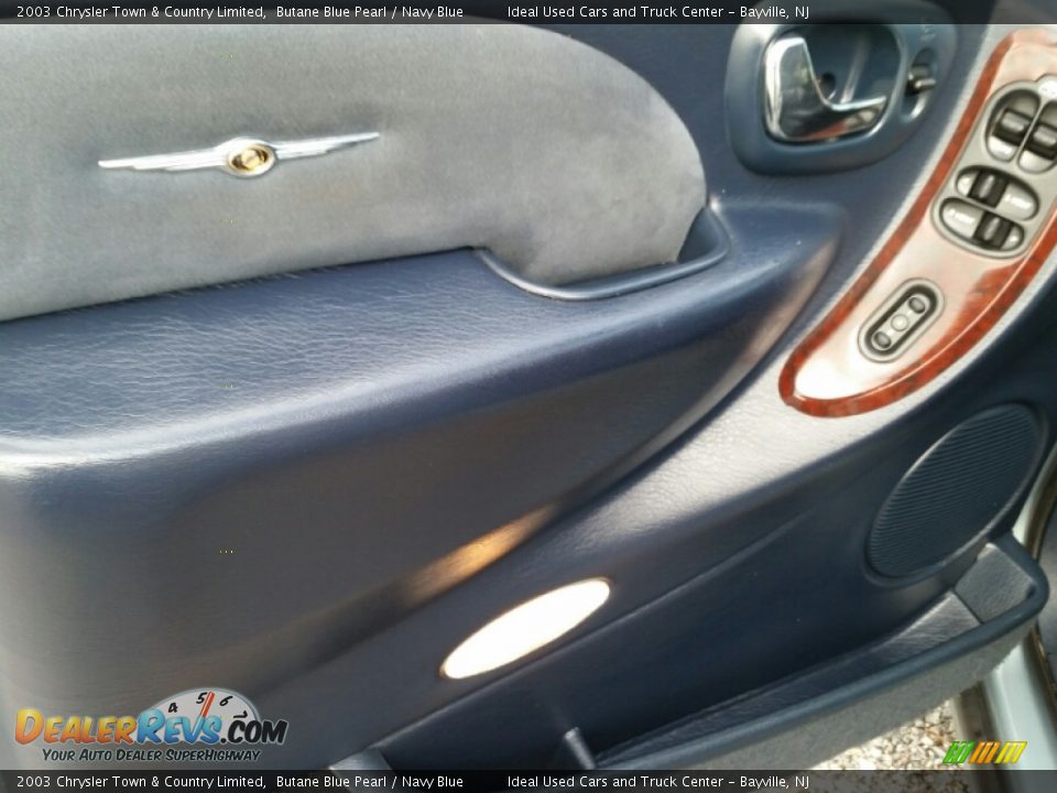 Door Panel of 2003 Chrysler Town & Country Limited Photo #22