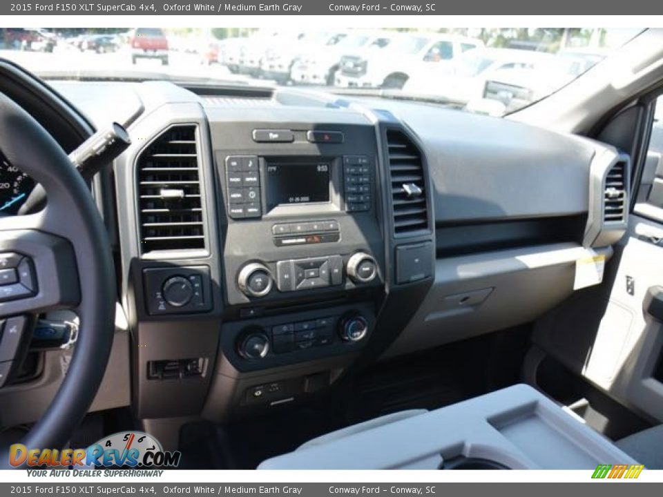 2015 Ford F150 XLT SuperCab 4x4 Oxford White / Medium Earth Gray Photo #26