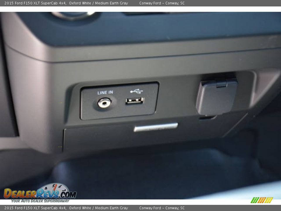 2015 Ford F150 XLT SuperCab 4x4 Oxford White / Medium Earth Gray Photo #28