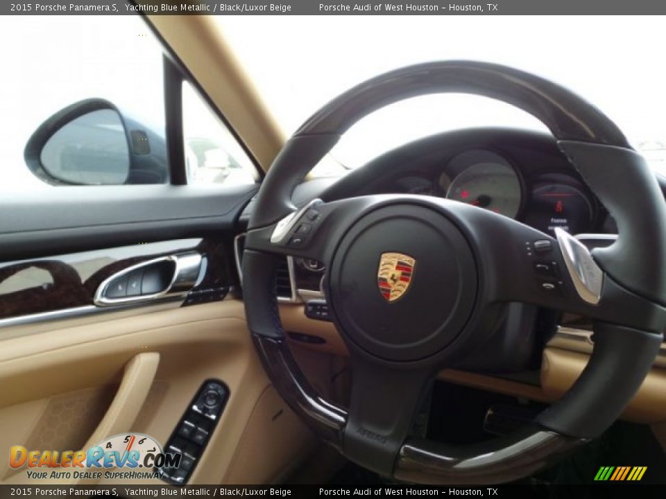 2015 Porsche Panamera S Steering Wheel Photo #28