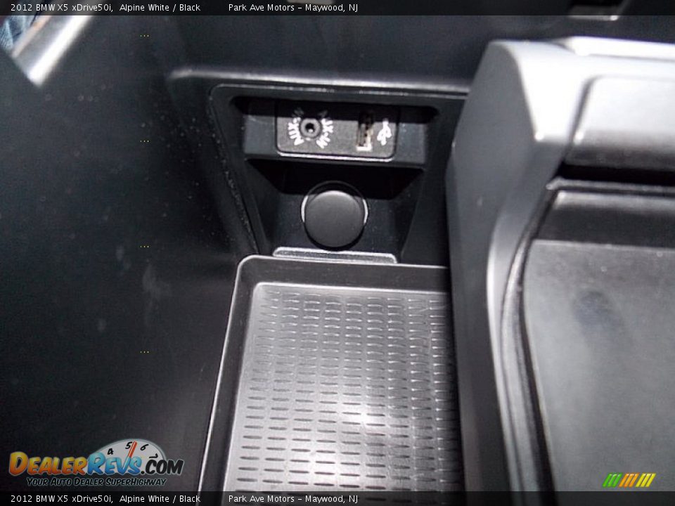 2012 BMW X5 xDrive50i Alpine White / Black Photo #33