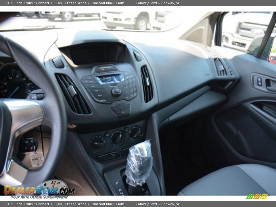 2015 Ford Transit Connect XL Van Frozen White / Charcoal Black Cloth Photo #24