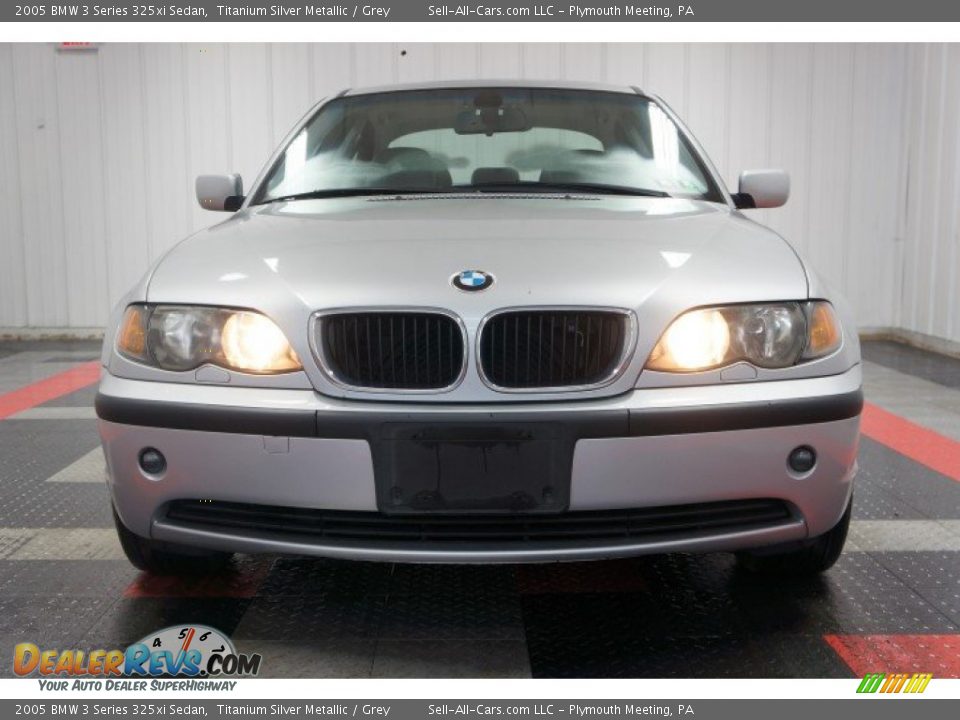 2005 BMW 3 Series 325xi Sedan Titanium Silver Metallic / Grey Photo #4