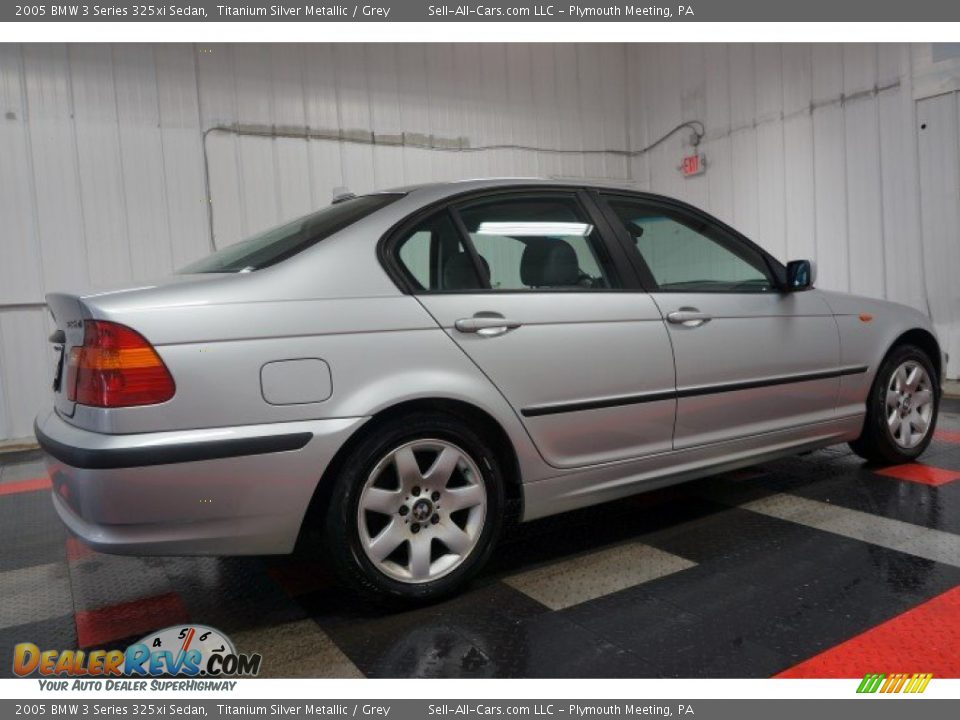 2005 BMW 3 Series 325xi Sedan Titanium Silver Metallic / Grey Photo #7