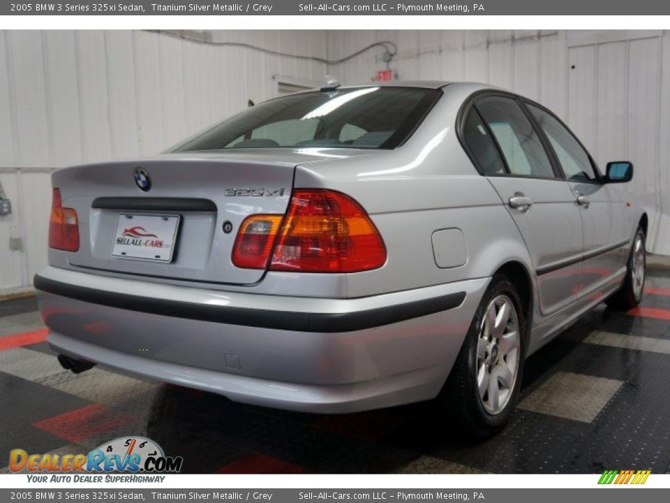 2005 BMW 3 Series 325xi Sedan Titanium Silver Metallic / Grey Photo #8