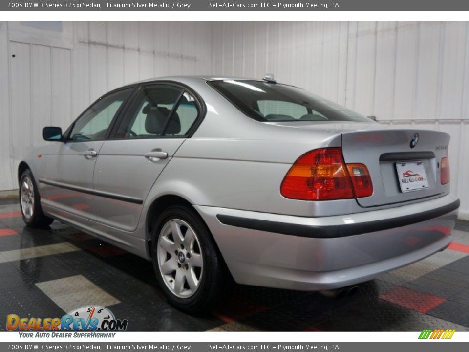 2005 BMW 3 Series 325xi Sedan Titanium Silver Metallic / Grey Photo #10