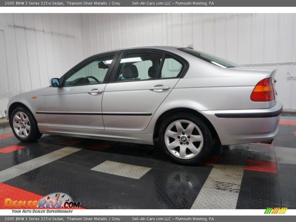 2005 BMW 3 Series 325xi Sedan Titanium Silver Metallic / Grey Photo #11