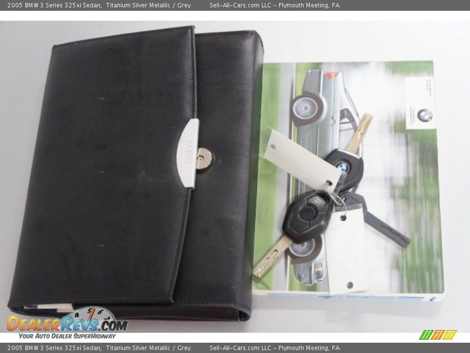 Keys of 2005 BMW 3 Series 325xi Sedan Photo #30