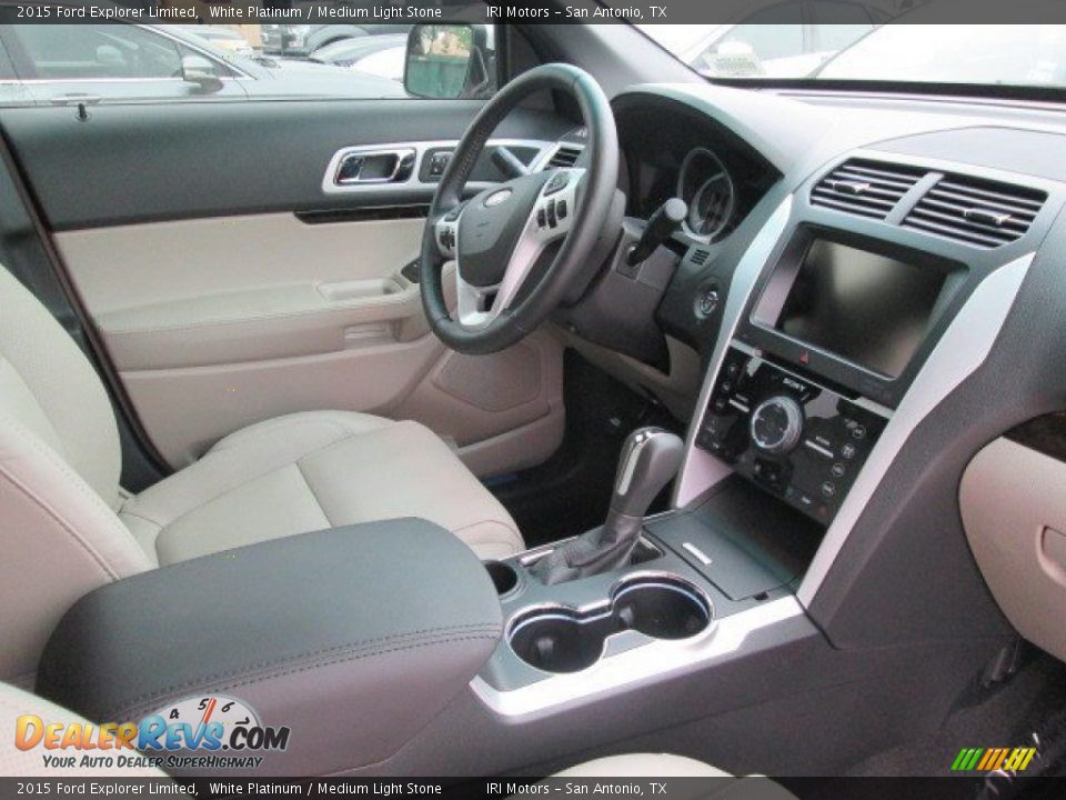 2015 Ford Explorer Limited White Platinum / Medium Light Stone Photo #32