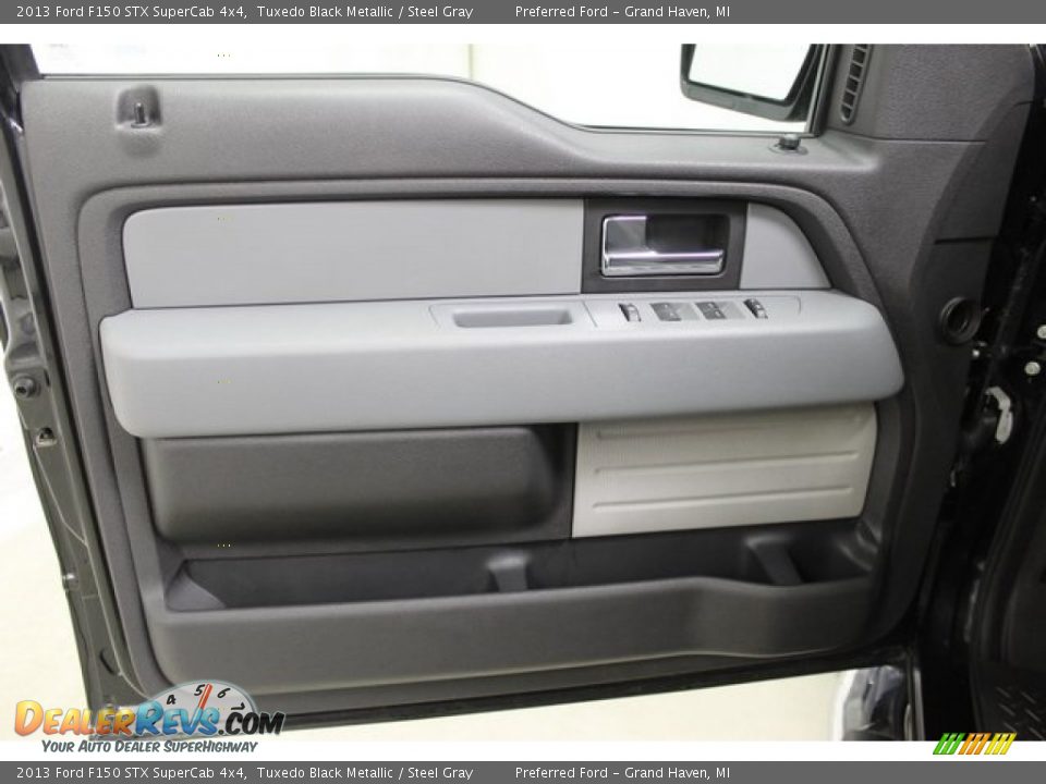 Door Panel of 2013 Ford F150 STX SuperCab 4x4 Photo #20