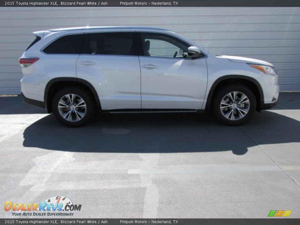 2015 Toyota Highlander XLE Blizzard Pearl White / Ash Photo #3