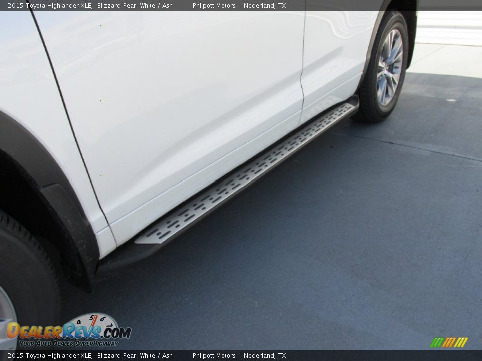 2015 Toyota Highlander XLE Blizzard Pearl White / Ash Photo #12
