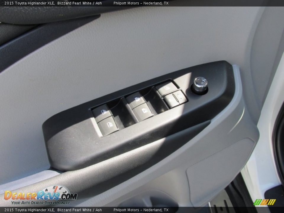 2015 Toyota Highlander XLE Blizzard Pearl White / Ash Photo #22