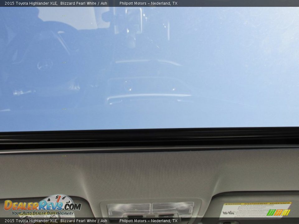 2015 Toyota Highlander XLE Blizzard Pearl White / Ash Photo #25