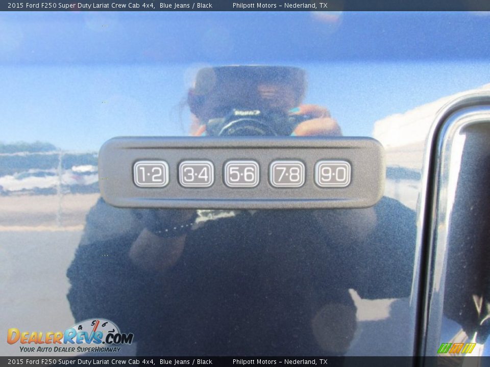 2015 Ford F250 Super Duty Lariat Crew Cab 4x4 Blue Jeans / Black Photo #16