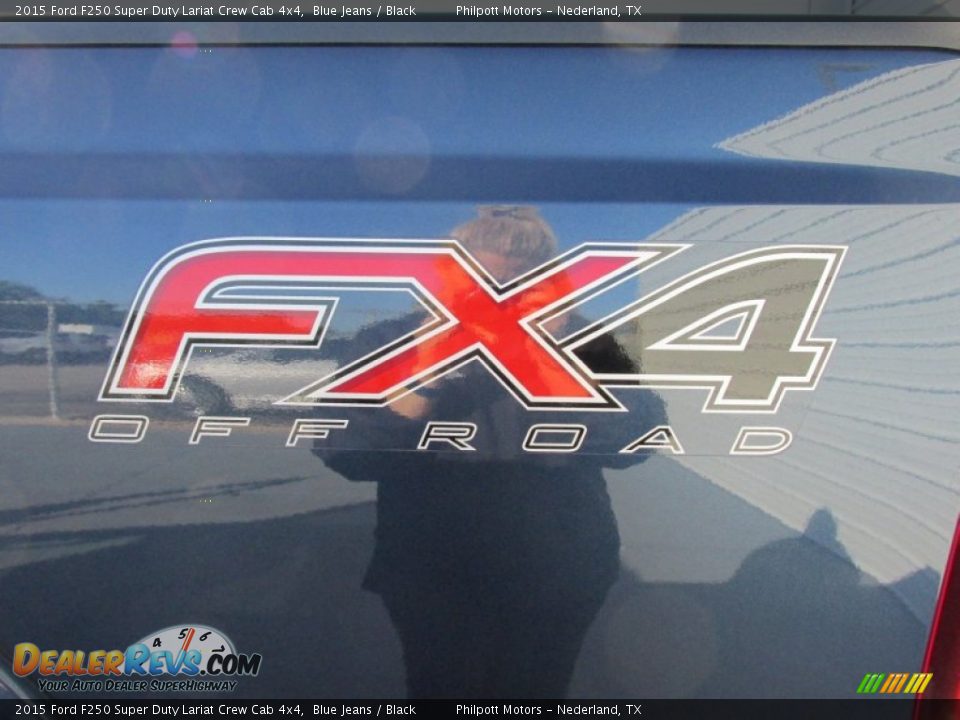 2015 Ford F250 Super Duty Lariat Crew Cab 4x4 Blue Jeans / Black Photo #18