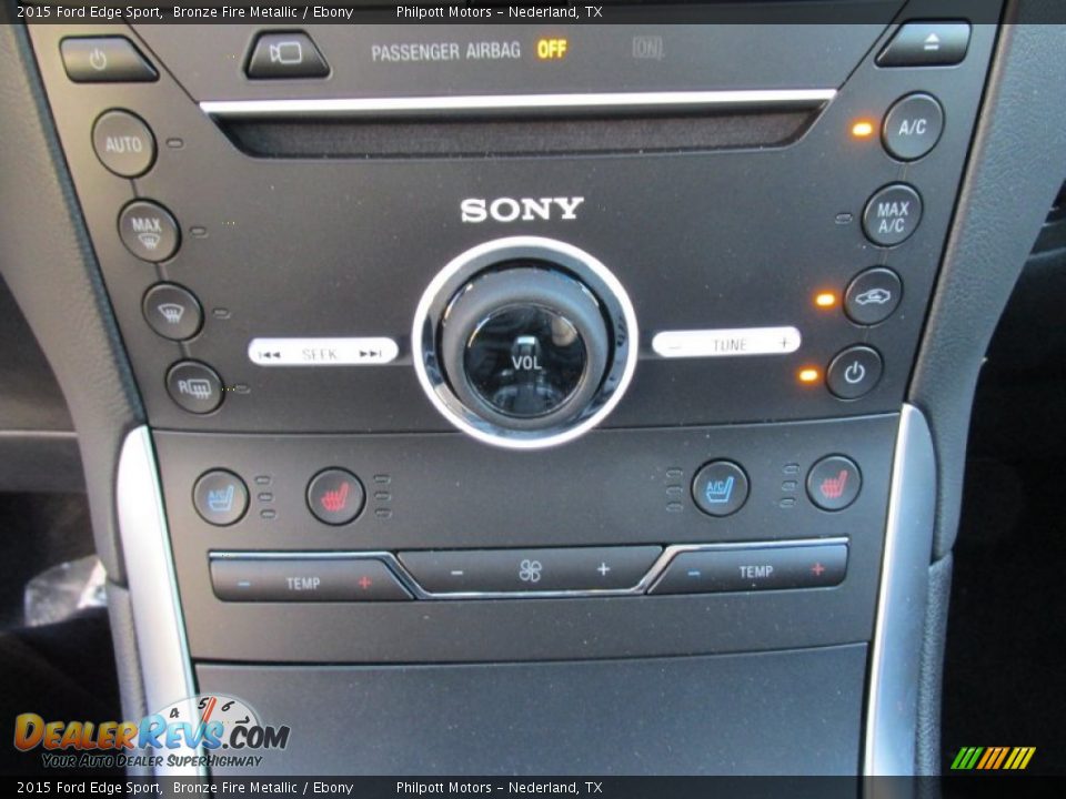Controls of 2015 Ford Edge Sport Photo #29