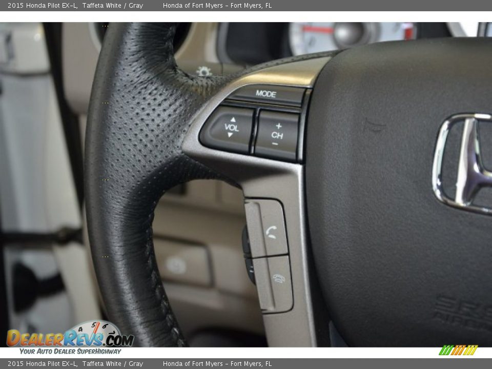 2015 Honda Pilot EX-L Taffeta White / Gray Photo #16