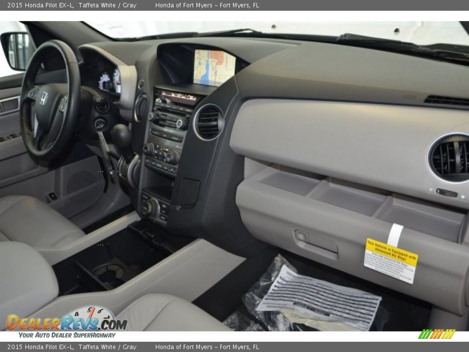 2015 Honda Pilot EX-L Taffeta White / Gray Photo #25