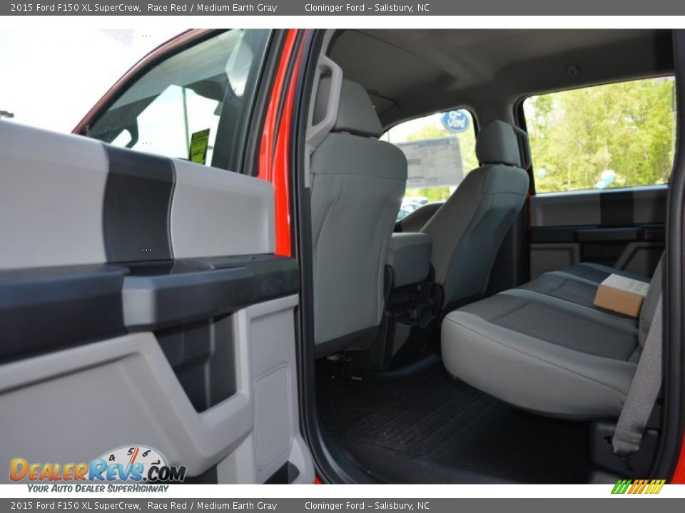 Rear Seat of 2015 Ford F150 XL SuperCrew Photo #12