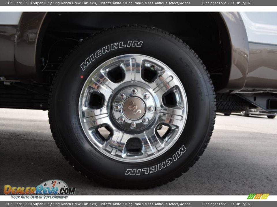 2015 Ford F250 Super Duty King Ranch Crew Cab 4x4 Oxford White / King Ranch Mesa Antique Affect/Adobe Photo #5