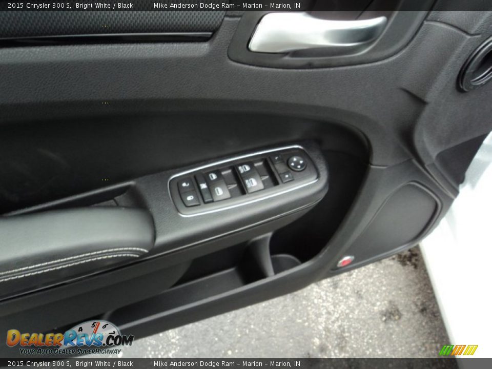 2015 Chrysler 300 S Bright White / Black Photo #11