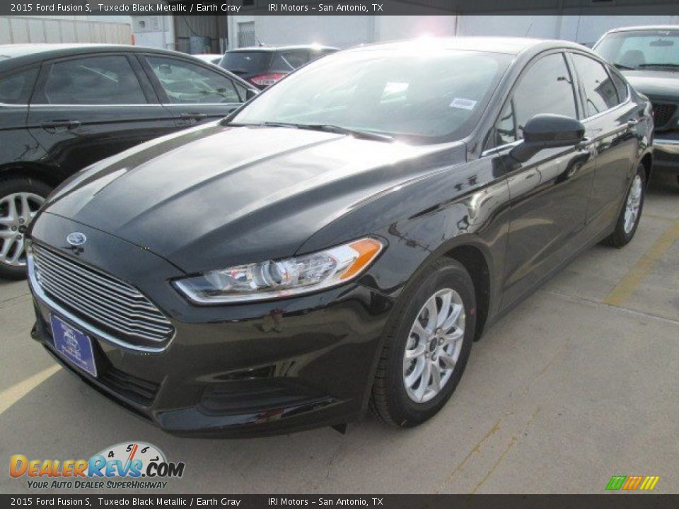 2015 Ford Fusion S Tuxedo Black Metallic / Earth Gray Photo #10