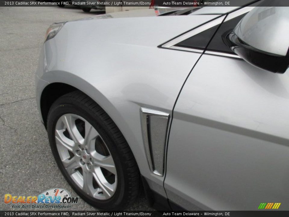 2013 Cadillac SRX Performance FWD Radiant Silver Metallic / Light Titanium/Ebony Photo #23