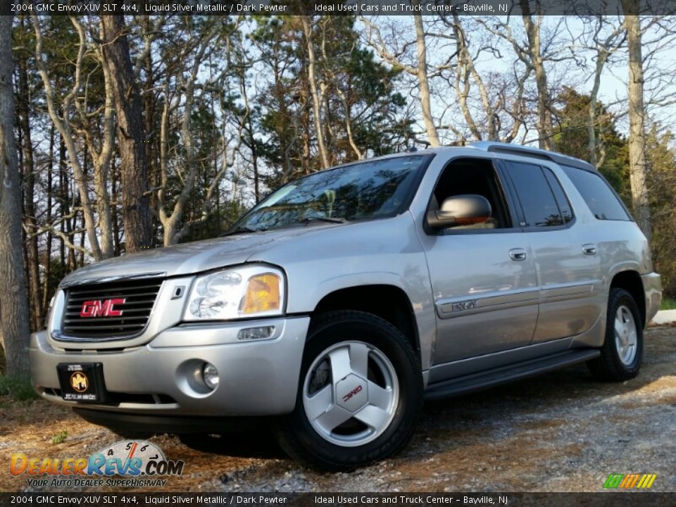 2004 GMC Envoy XUV SLT 4x4 Liquid Silver Metallic / Dark Pewter Photo #1
