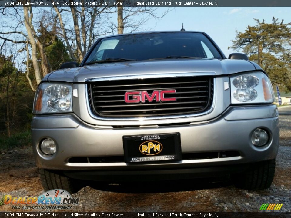 2004 GMC Envoy XUV SLT 4x4 Liquid Silver Metallic / Dark Pewter Photo #2