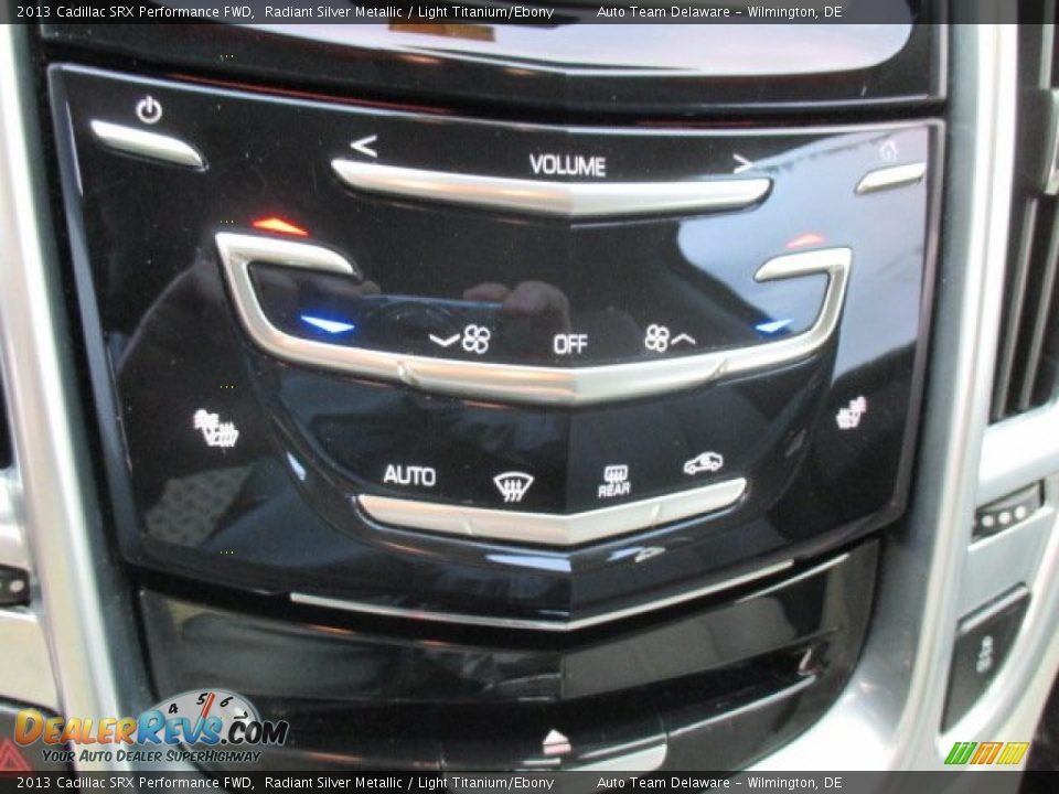 2013 Cadillac SRX Performance FWD Radiant Silver Metallic / Light Titanium/Ebony Photo #33