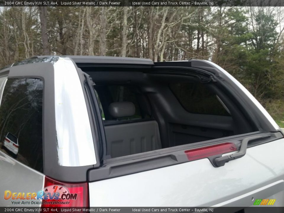 2004 GMC Envoy XUV SLT 4x4 Liquid Silver Metallic / Dark Pewter Photo #28