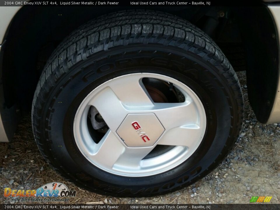 2004 GMC Envoy XUV SLT 4x4 Liquid Silver Metallic / Dark Pewter Photo #33