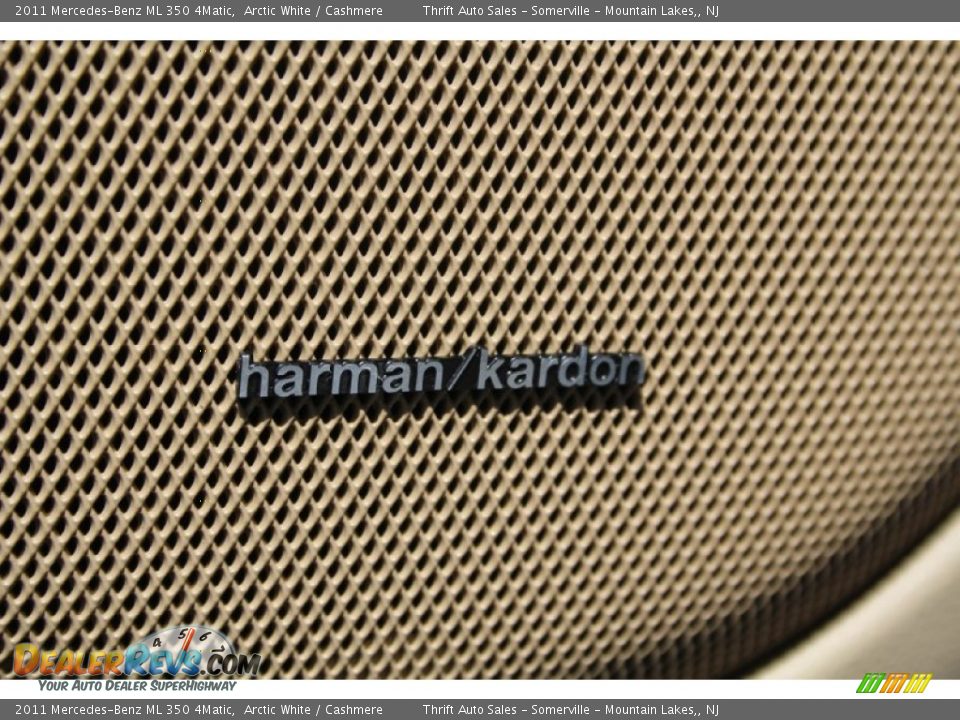 2011 Mercedes-Benz ML 350 4Matic Arctic White / Cashmere Photo #14