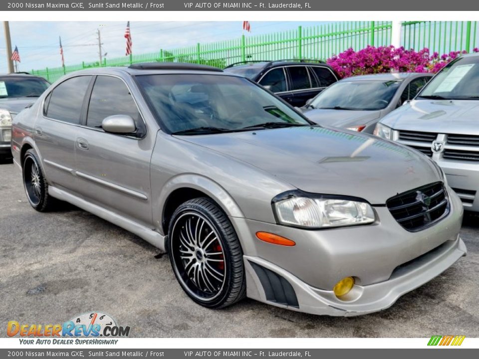 2000 Nissan Maxima GXE Sunlit Sand Metallic / Frost Photo #5