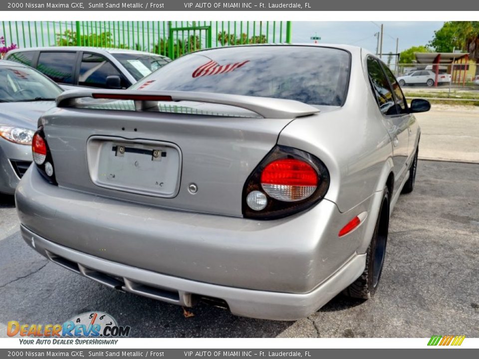 2000 Nissan Maxima GXE Sunlit Sand Metallic / Frost Photo #11