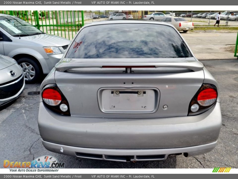 2000 Nissan Maxima GXE Sunlit Sand Metallic / Frost Photo #12