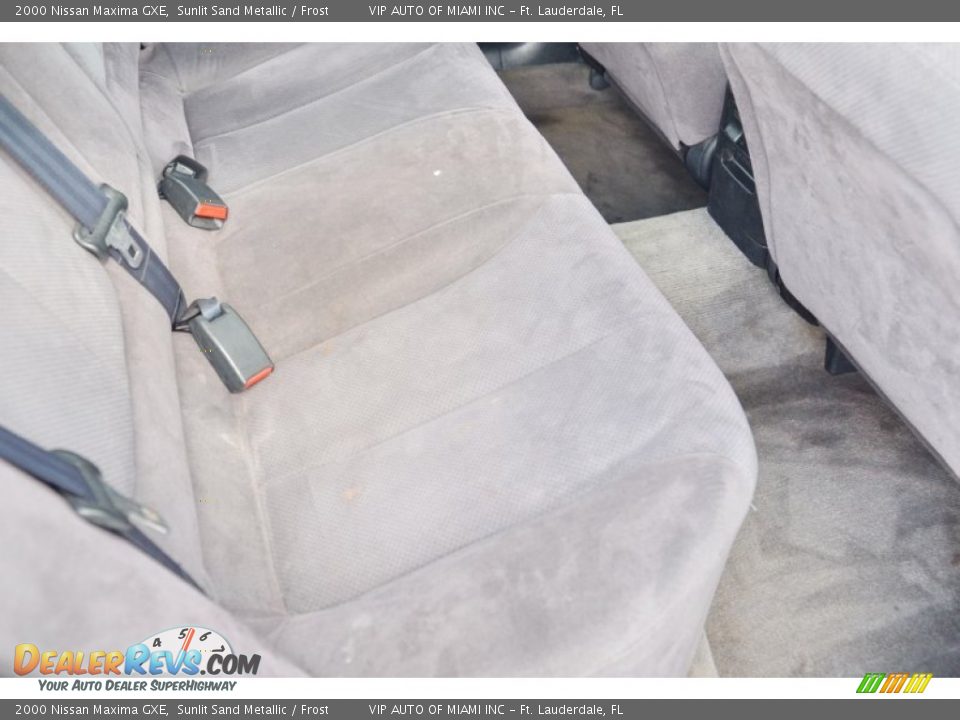2000 Nissan Maxima GXE Sunlit Sand Metallic / Frost Photo #16