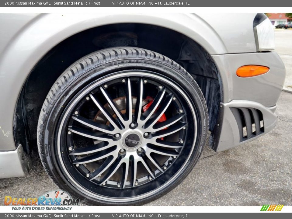 2000 Nissan Maxima GXE Sunlit Sand Metallic / Frost Photo #26