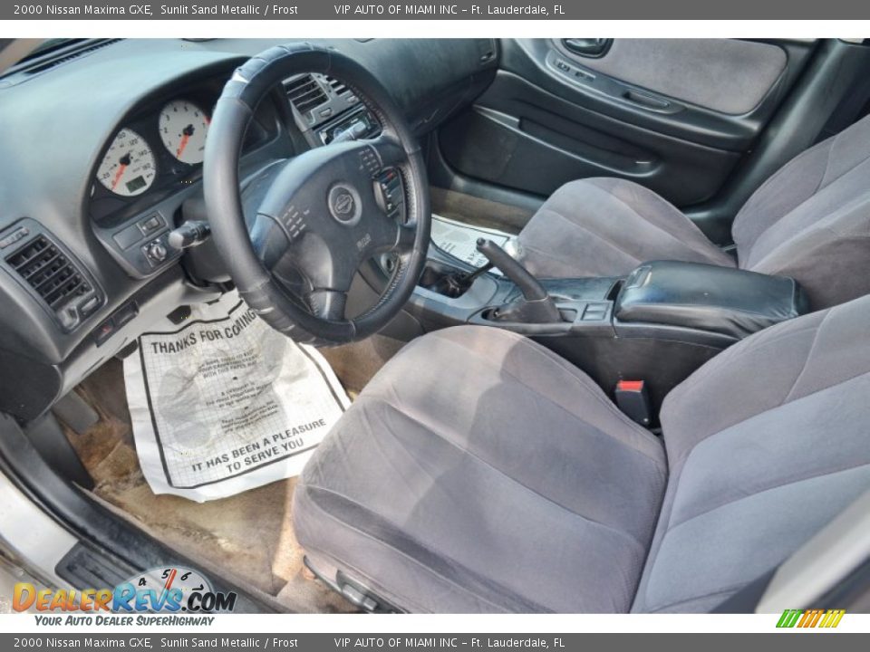 2000 Nissan Maxima GXE Sunlit Sand Metallic / Frost Photo #28
