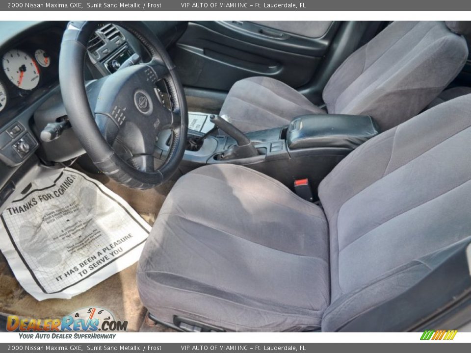 2000 Nissan Maxima GXE Sunlit Sand Metallic / Frost Photo #30