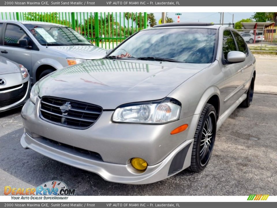 2000 Nissan Maxima GXE Sunlit Sand Metallic / Frost Photo #36