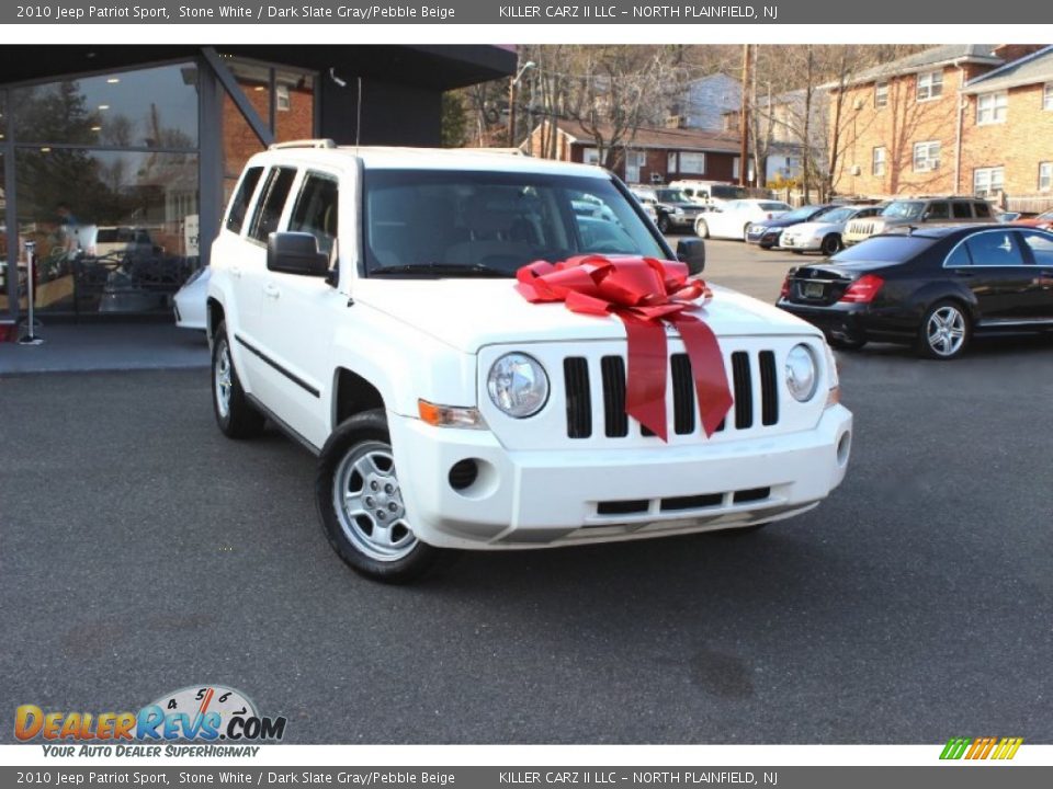 Front 3/4 View of 2010 Jeep Patriot Sport Photo #1