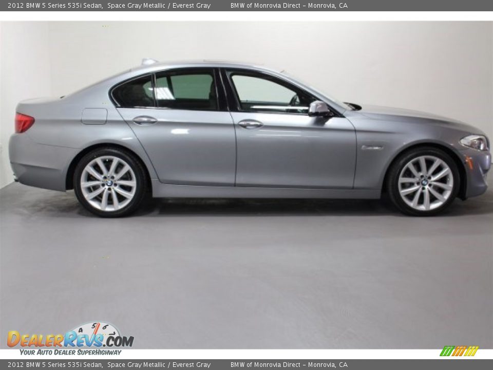 2012 BMW 5 Series 535i Sedan Space Gray Metallic / Everest Gray Photo #2