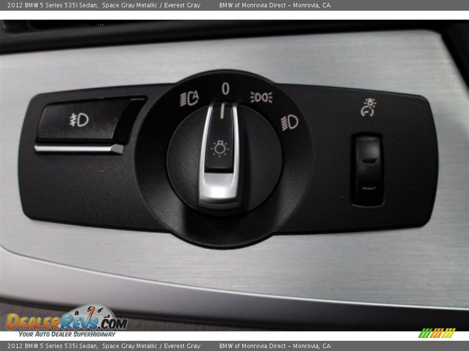 Controls of 2012 BMW 5 Series 535i Sedan Photo #23