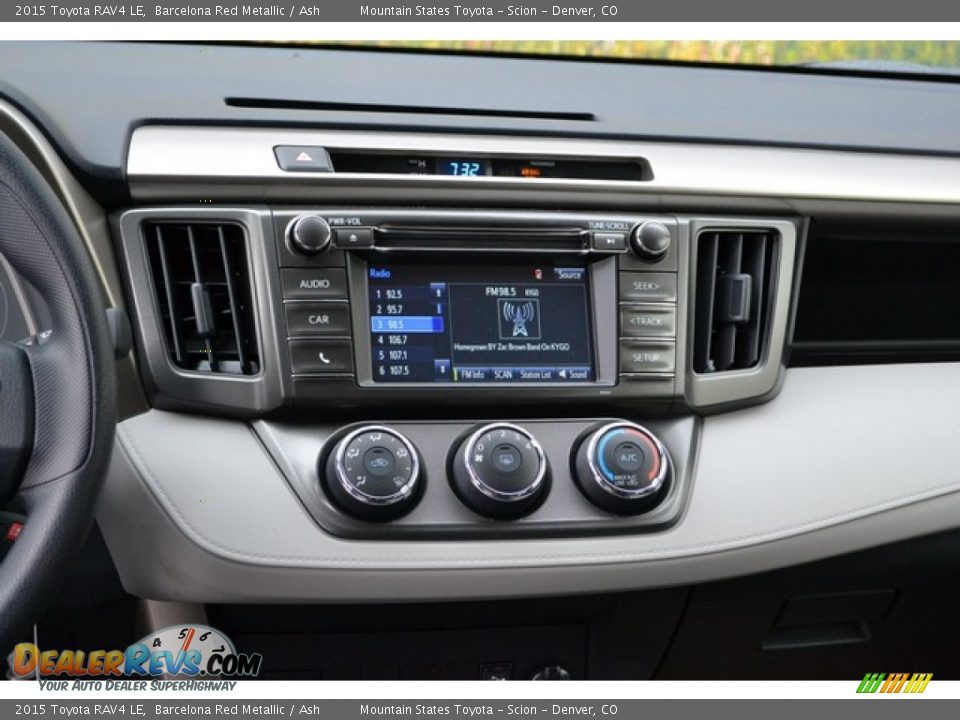 Controls of 2015 Toyota RAV4 LE Photo #6